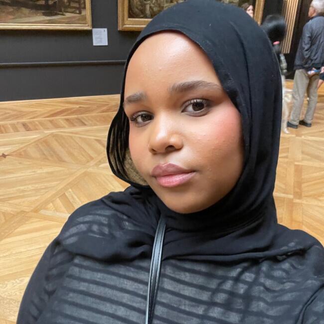 Babysitter in Bonneuil-sur-Marne: Mina