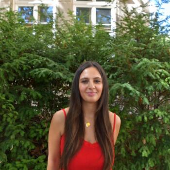 Baby-sitter à Vénissieux: Jasmine