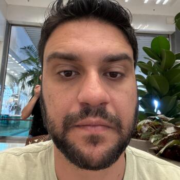 Babysitting job in Uberaba: babysitting job Jair