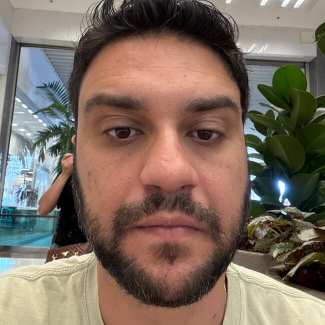 Babysitting job in Uberaba: Jair