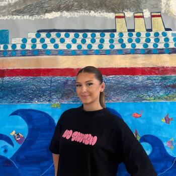 Babysitter in L'Étang-la-Ville: Sarah