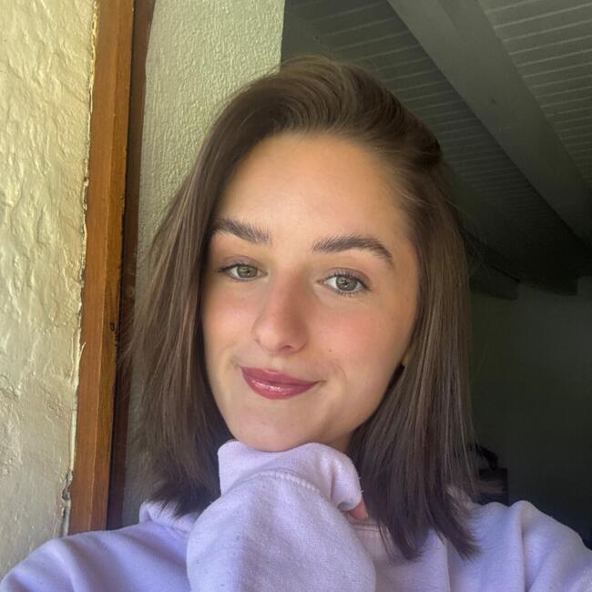 Babysitter in Allonzier-la-Caille: Anna