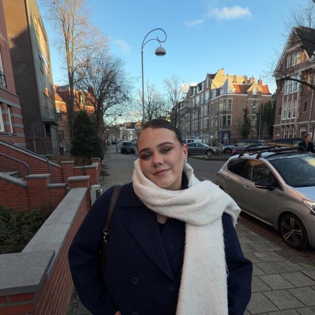 Oppas in Loosdrecht: Isabel