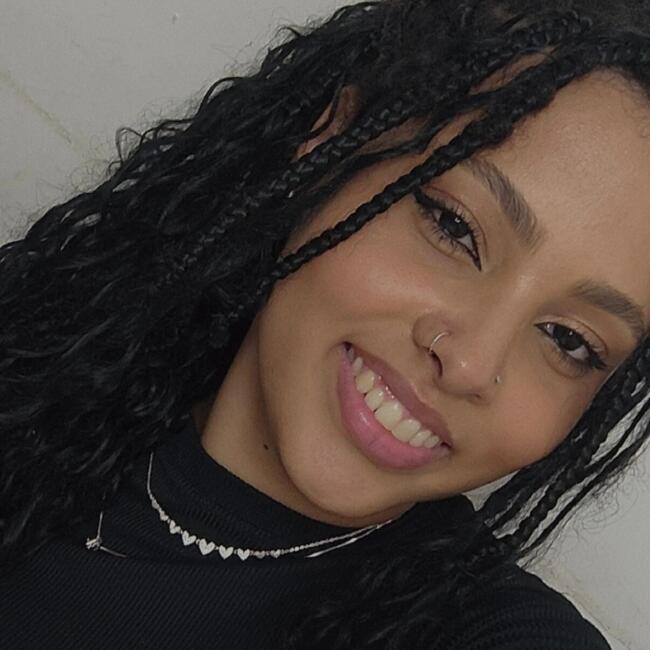 Babysitter in Uberlândia: Gabriella