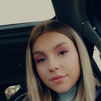 Baby-sitter in Cholet: Estelle