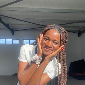 Babysitter in Cape Town: Kerene