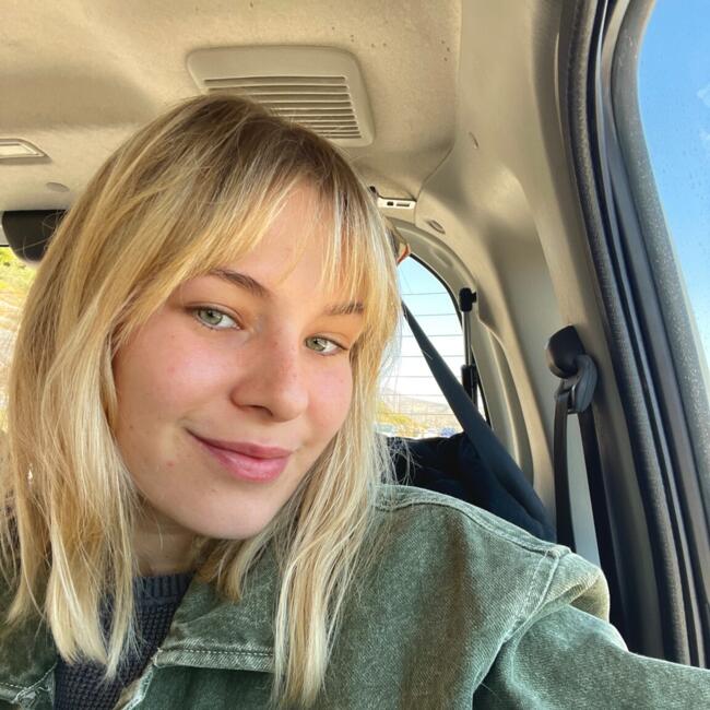 Babysitter στην περιοχή Αθήνα: Isabella