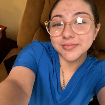 Babysitter in Clute: Katelynn