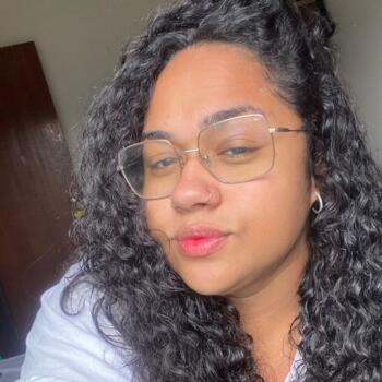 Babá em Brasília: Denise