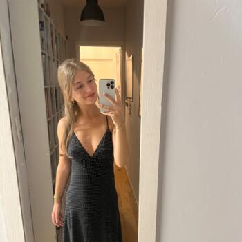 Babysitter in Paris: Emma