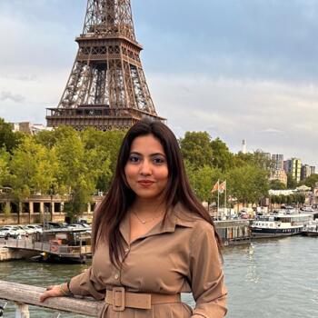 Babysitter Berlin: Komal