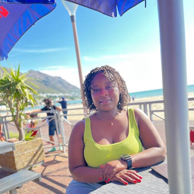 Babysitter in Somerset West: Tendai