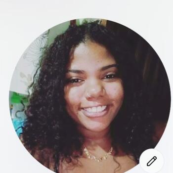 Babysitter in Saquarema: Vanessa