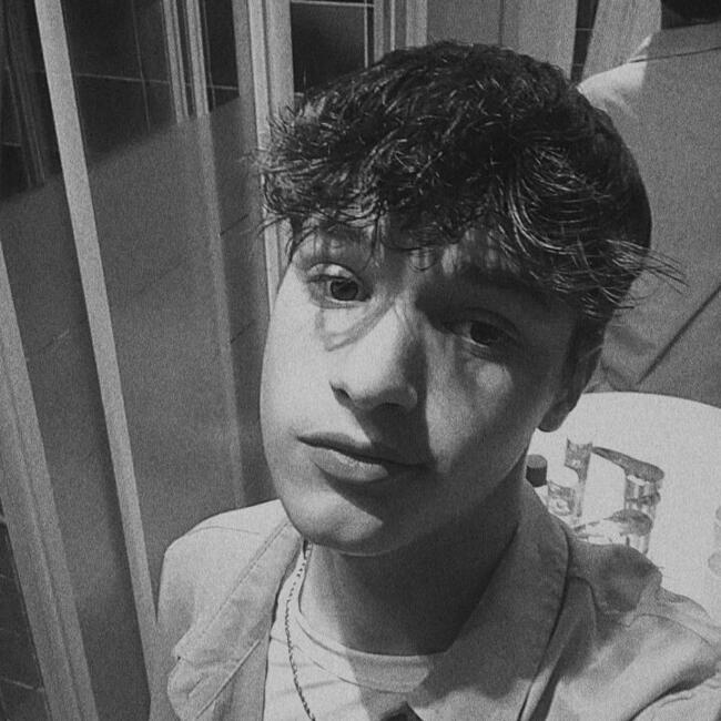 Babysitter in Bourges: Tom