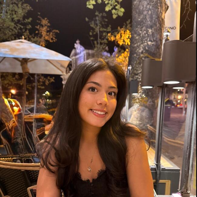 Babysitter in Madrid: Cecilia