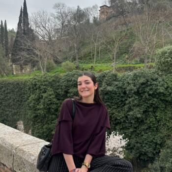 Nanny in Seville: Mar