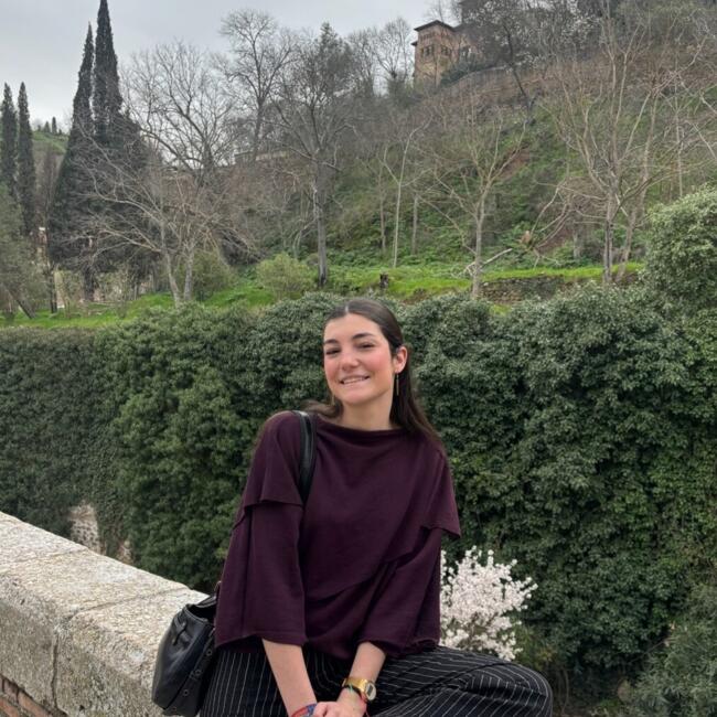 Nanny in Seville: Mar