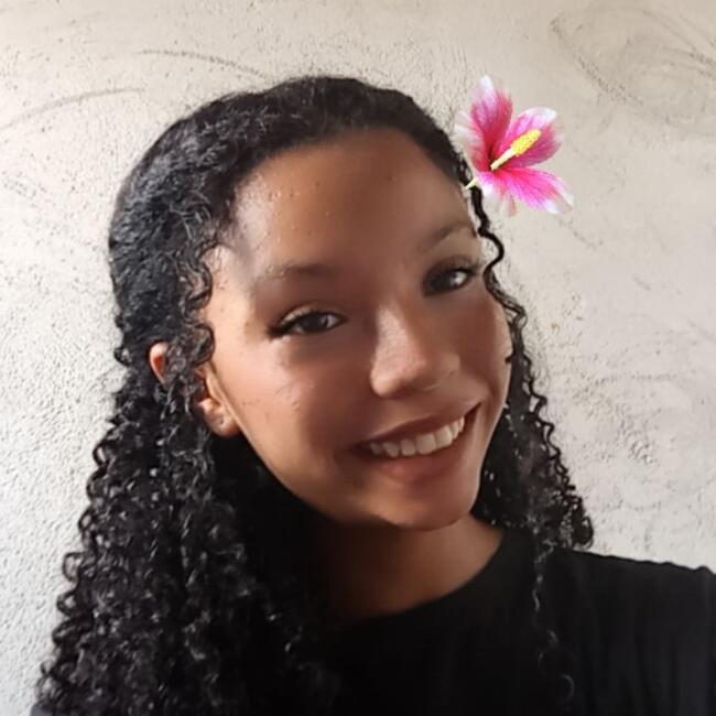 Babysitter in Olinda: Rebeca