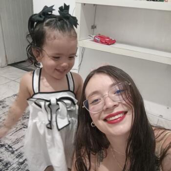 Emprego de babá em São Paulo: emprego de babá Júlia