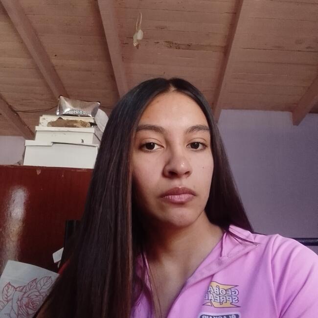 Babysitter in Pilar: Victoria
