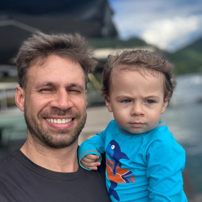 Emprego de babá em Angra dos Reis: Eduardo