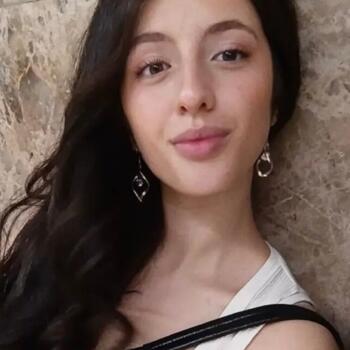 Babysitter Madrid: Estela