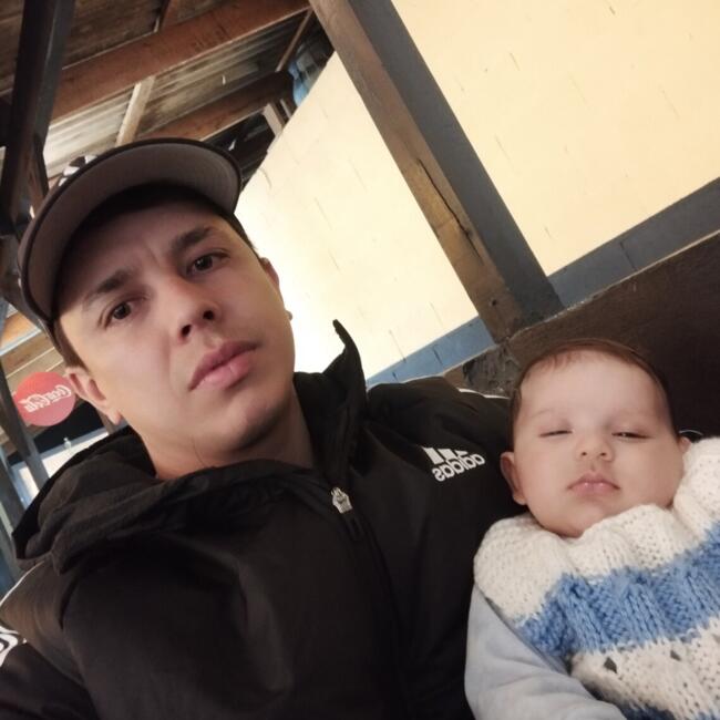 Babysitting job in Cachoeirinha: Henrique