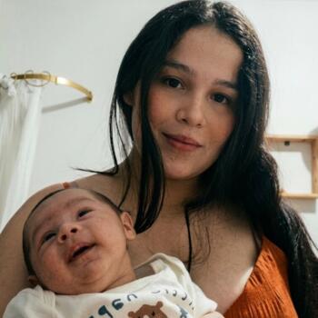 Emprego de babá em Sorriso: emprego de babá Débora