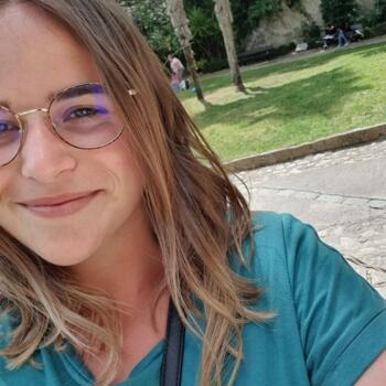 Baby-sitter in Beaucaire: Laetitia