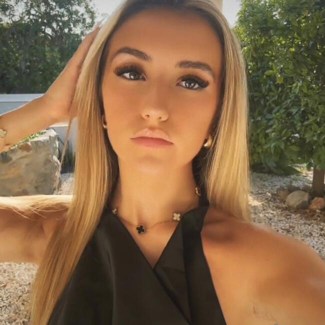 Babysitter in Walton on Thames: Eva May