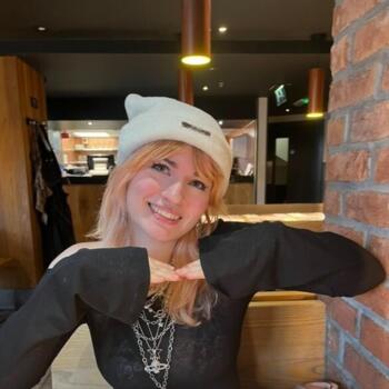 Babysitter in Liverpool: Katie