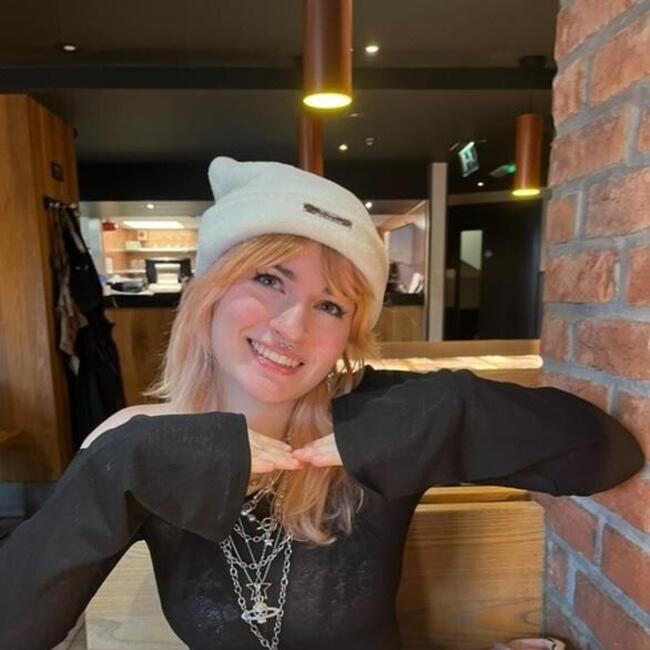 Babysitter in Liverpool: Katie