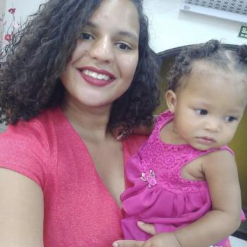 Emprego de babá em Bangu: emprego de babá Etienny