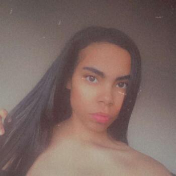 Babysitter in Chemillé-Melay: Yasmine