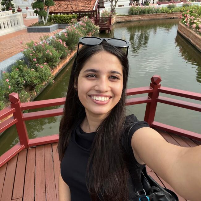 Babysitter in Khlong Toei: Sithar