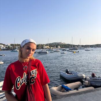 Babysitter Birmingham: Amber