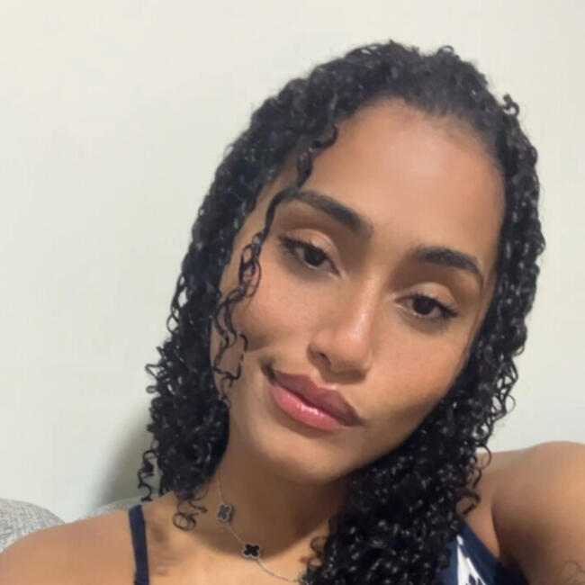 Babá em Cariacica: Dara