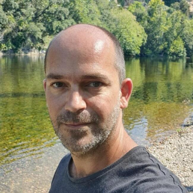 Job de garde d'enfants à Plumergat: Grègory