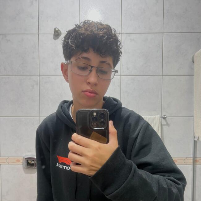 Babysitter in Campo Grande: Yuri