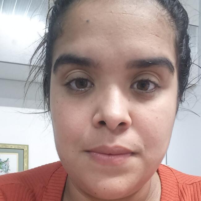 Babysitter in Palhoça: Camila