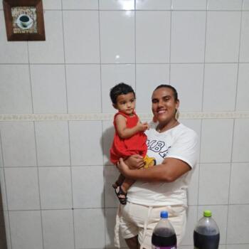 Babysitting job in Vila Velha: babysitting job Natália