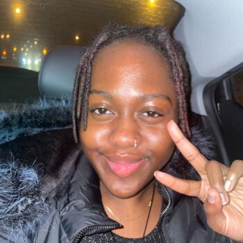 Babysitter in Bradford: Ololade