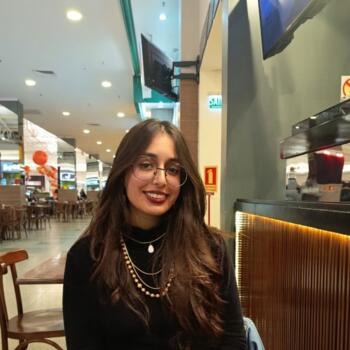 Babysitter in Pelotas: Nicole