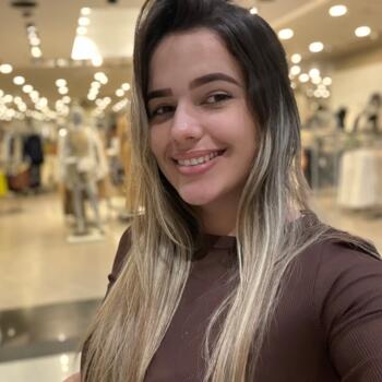 Babá em São José (São José): Claudia Rita
