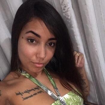 Babá em Macaé: Juliana