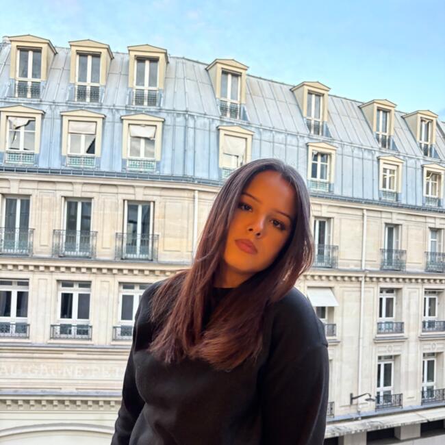 Babysitter in Nogent-sur-Marne: Ines