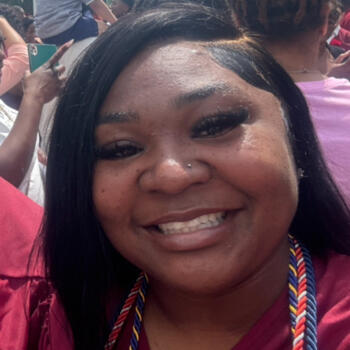 Babysitter in Humble: Briah