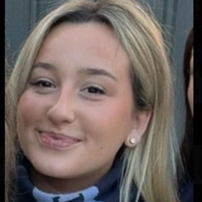 Babysitter in Adelaide: Lola