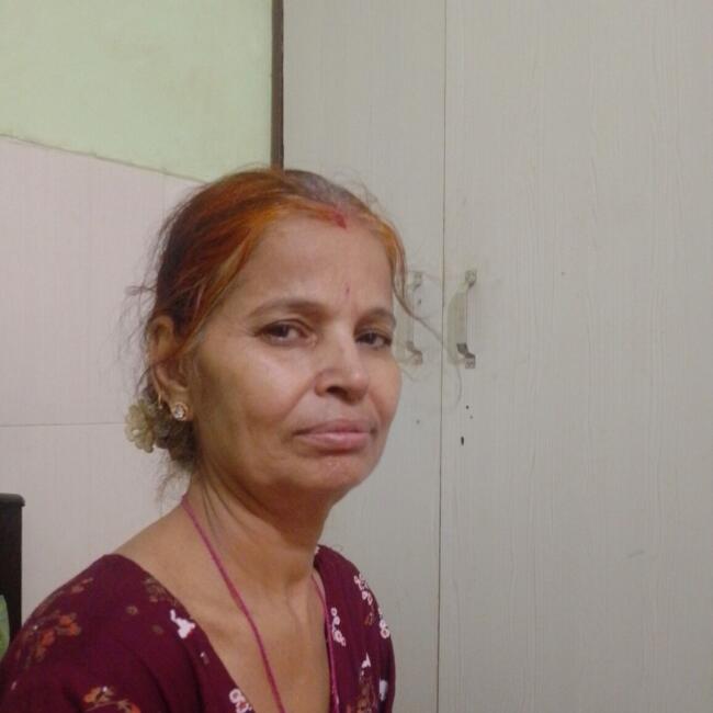 जयपुर में बेबीसिटर: Lajwanti