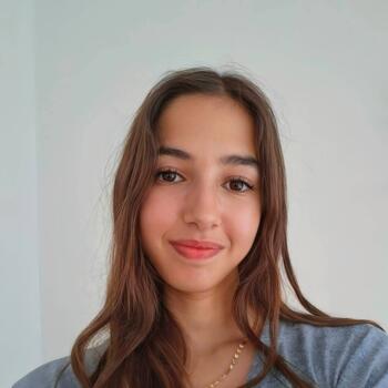 Babysitter in Marseille: Anais